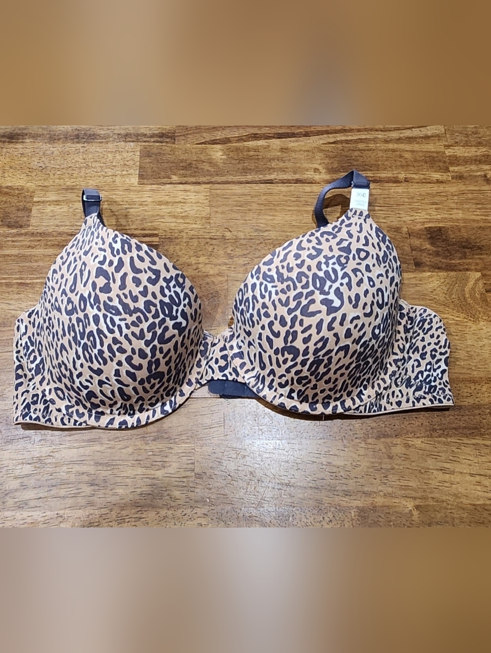Victoria Secret Wear Everywhere Tshirt Bra